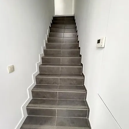 別荘 Robert 20 Brussels-charleroi-airport *